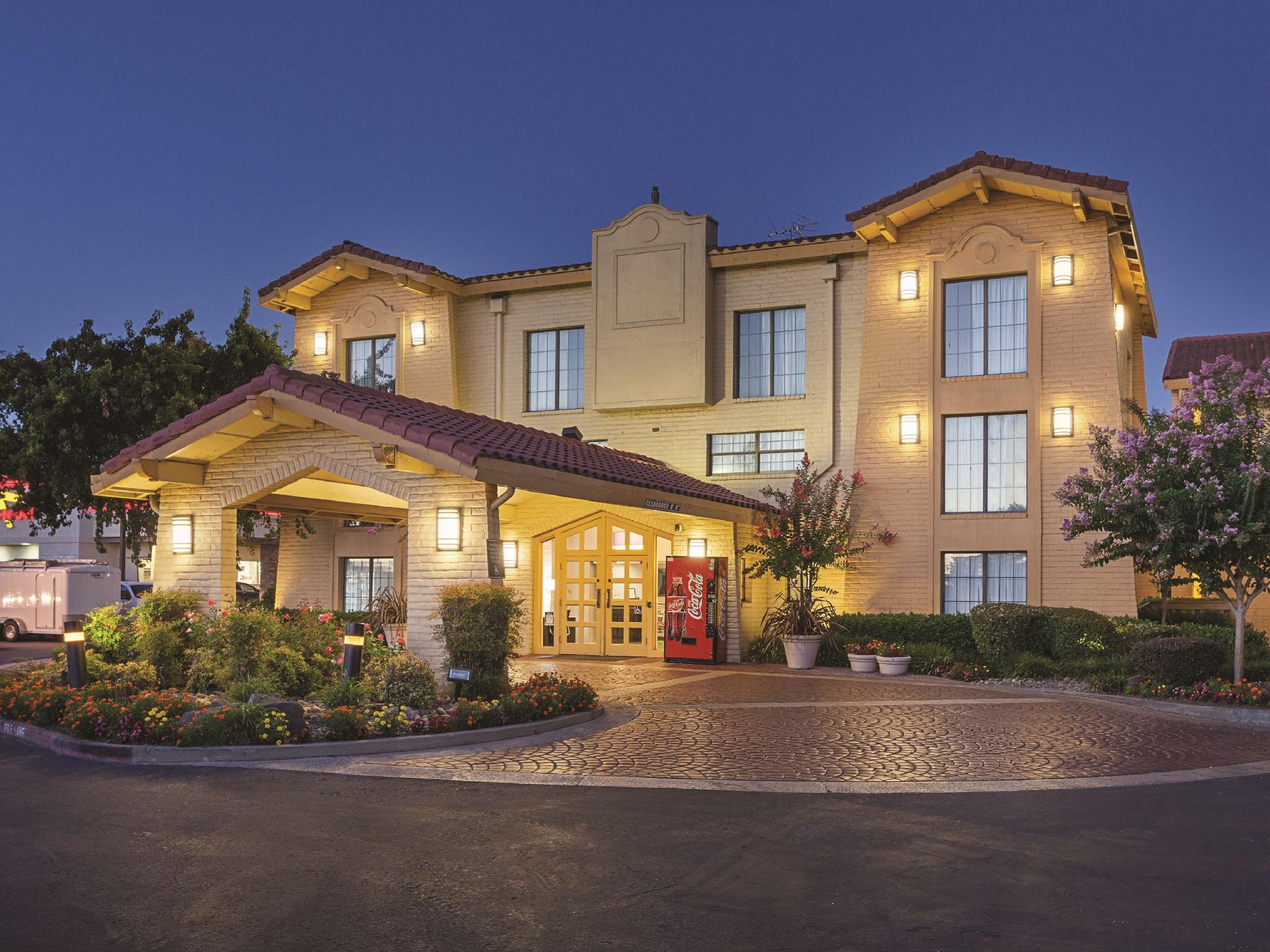 La Quinta Inn By Wyndham Sacramento North Carmichael Exterior photo