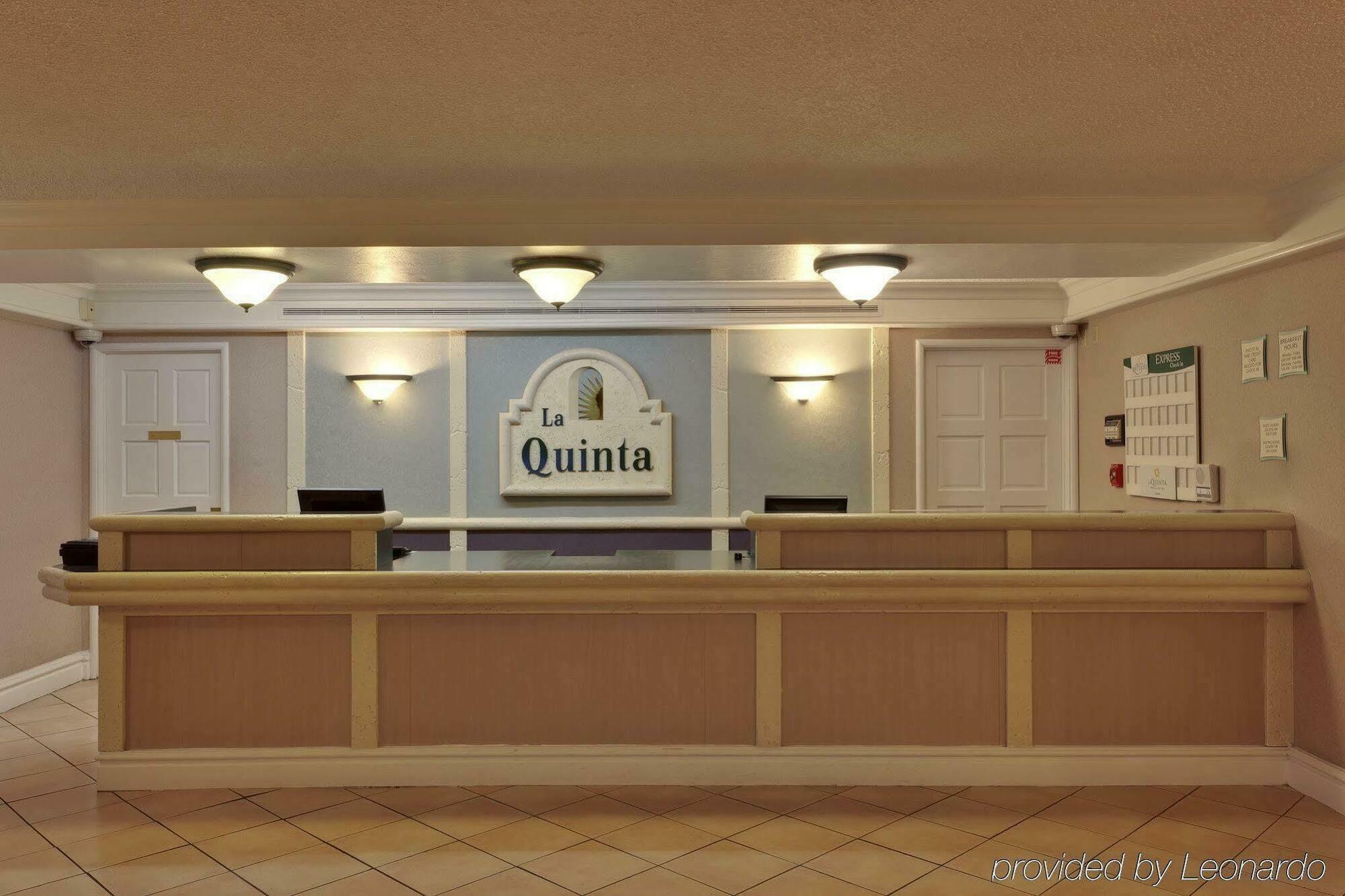 La Quinta Inn By Wyndham Sacramento North Carmichael Exterior photo